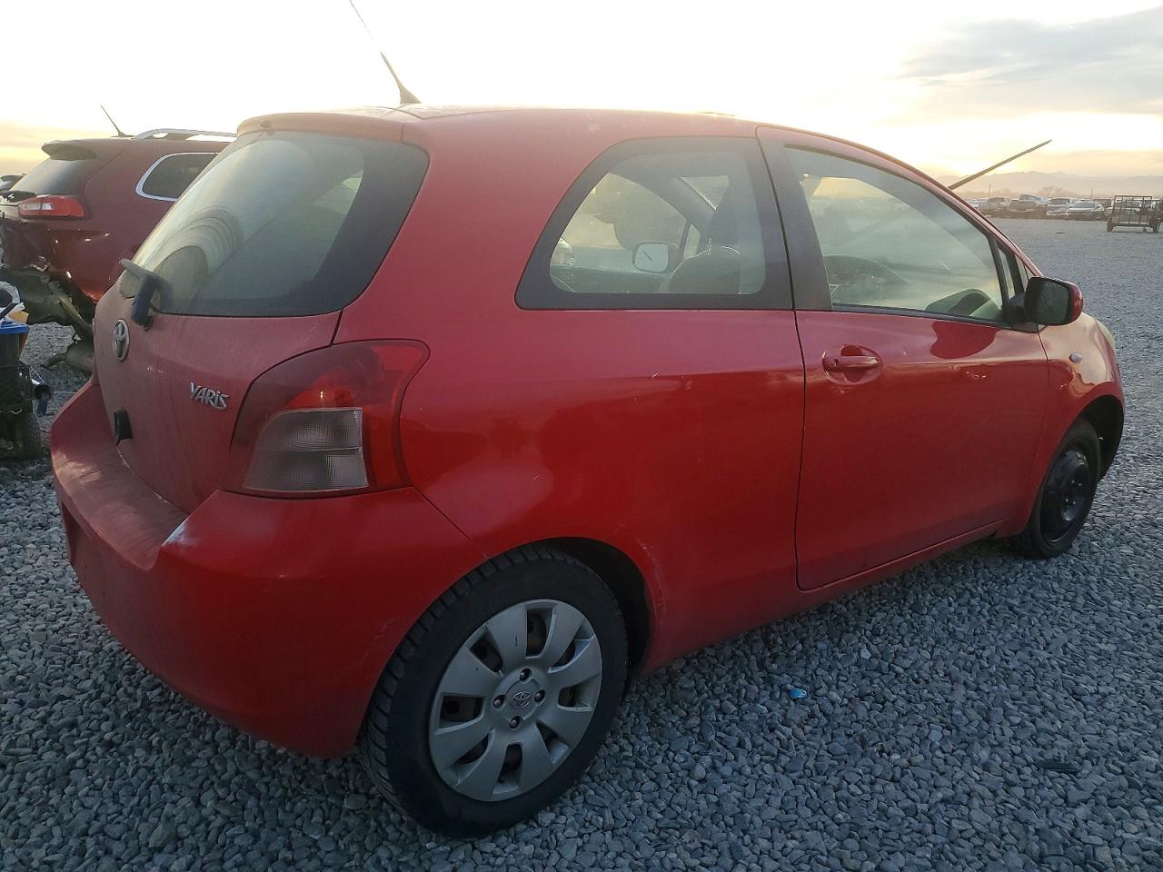 2008 TOYOTA YARIS photo 3
