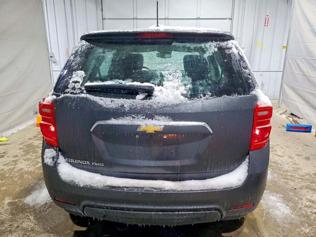 2017 CHEVROLET EQUINOX LS photo 11