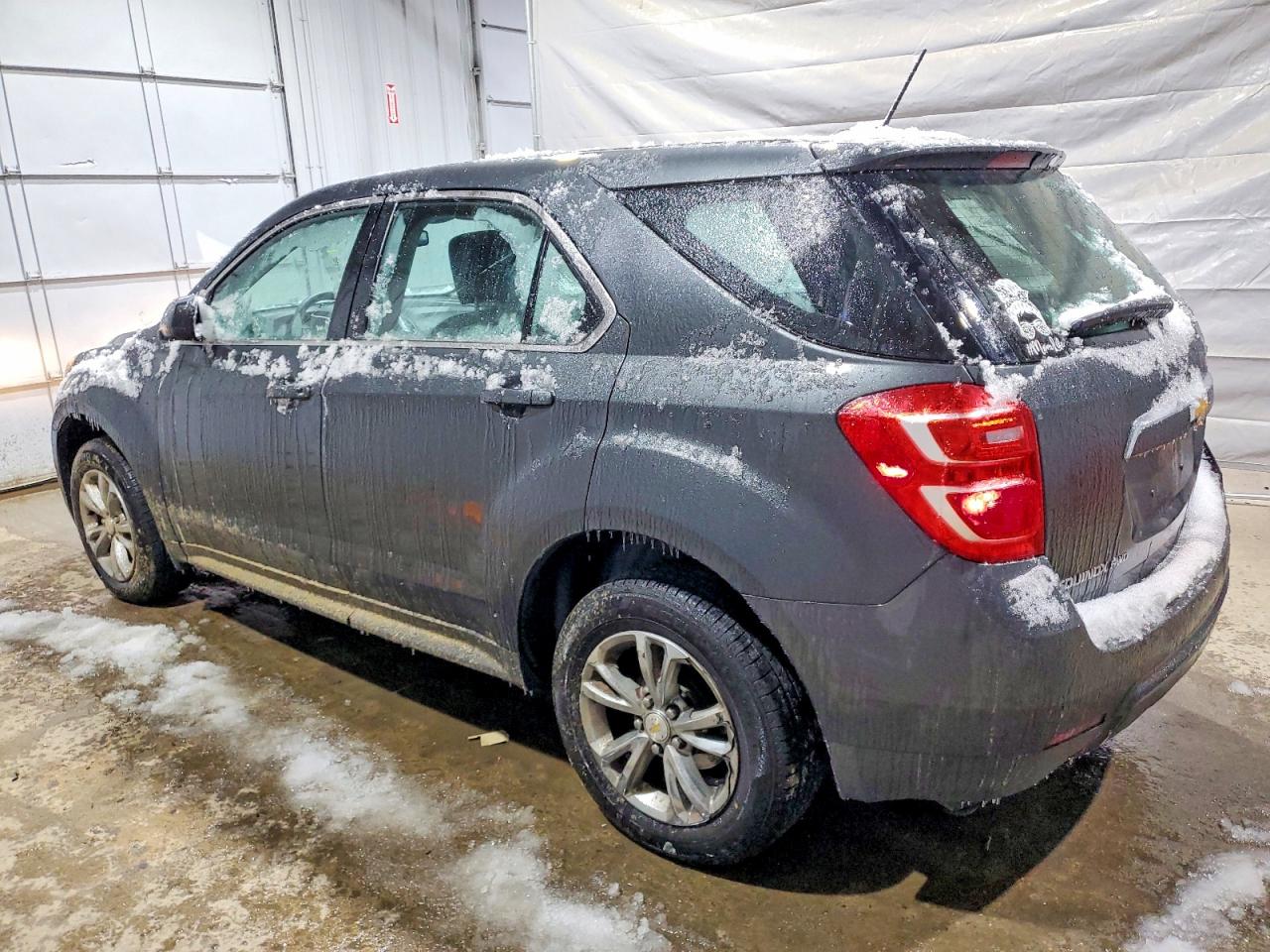 2017 CHEVROLET EQUINOX LS photo 3