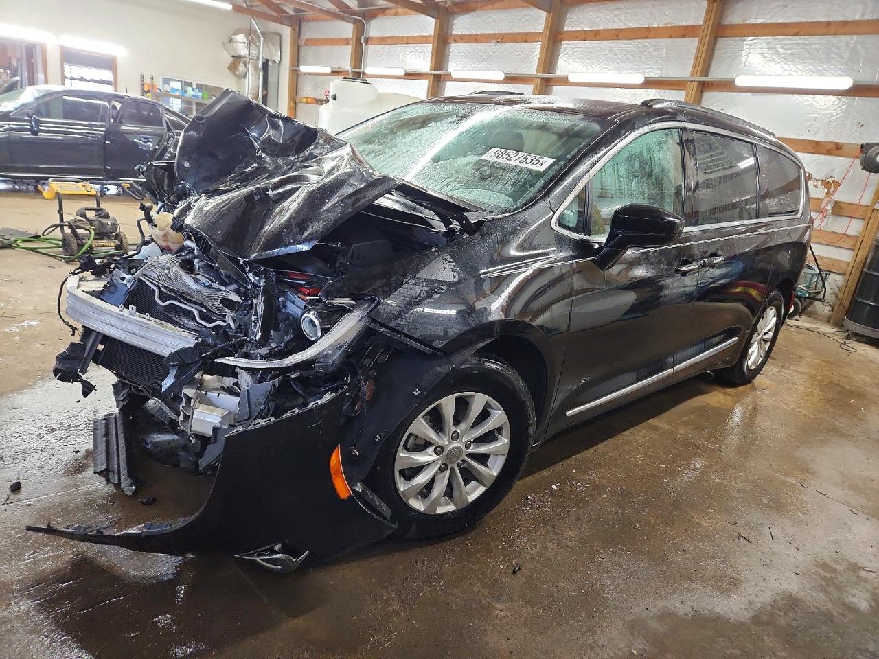 2019 CHRYSLER PACIFICA