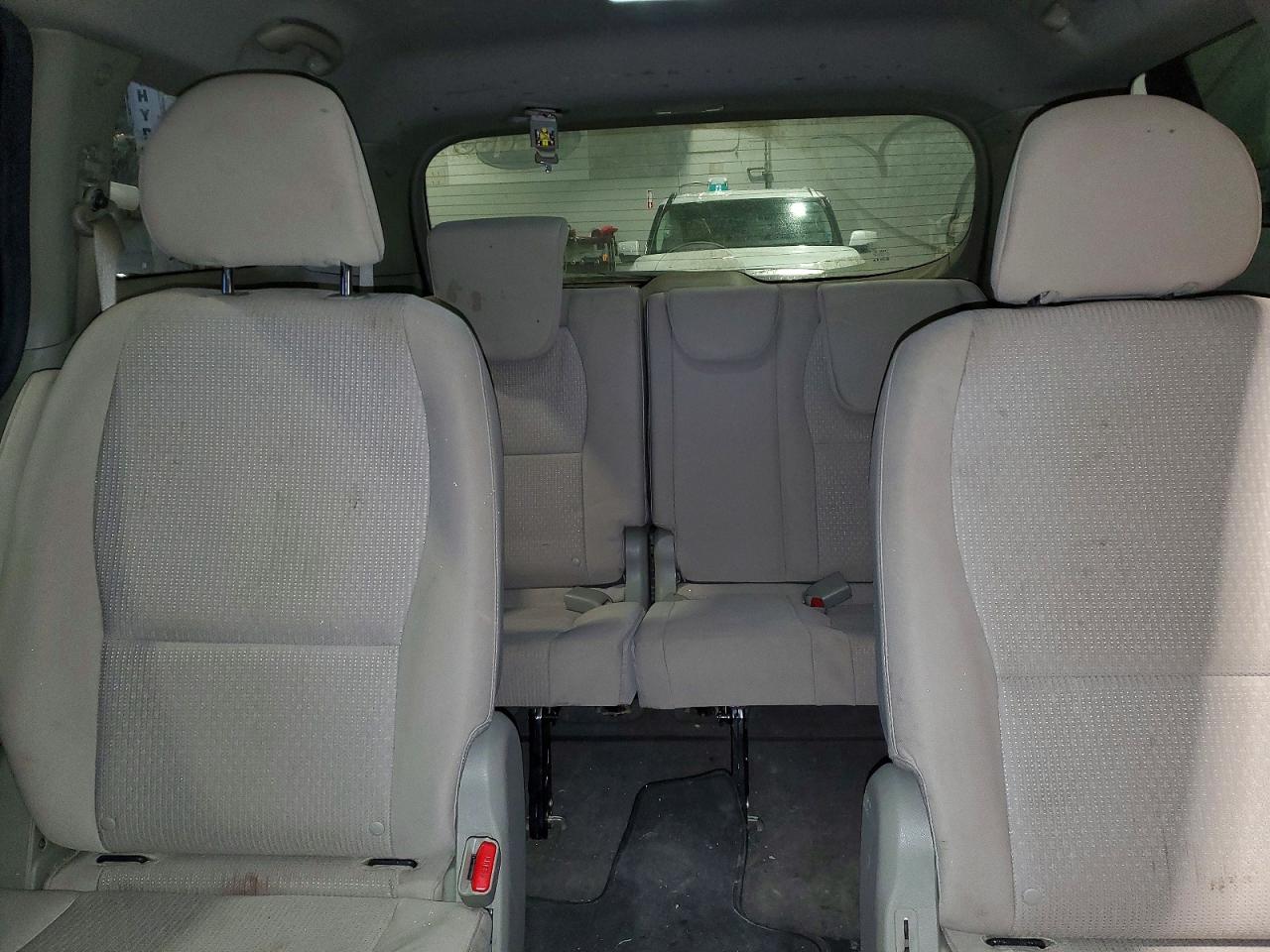 2016 KIA SEDONA LX photo 10