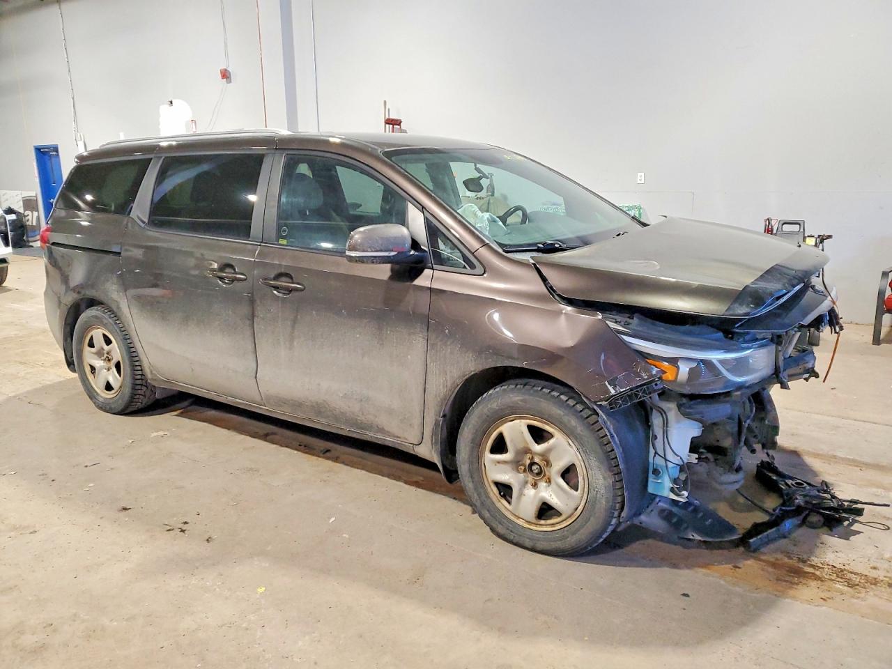 2016 KIA SEDONA LX photo 4