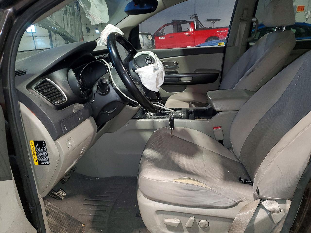 2016 KIA SEDONA LX photo 7