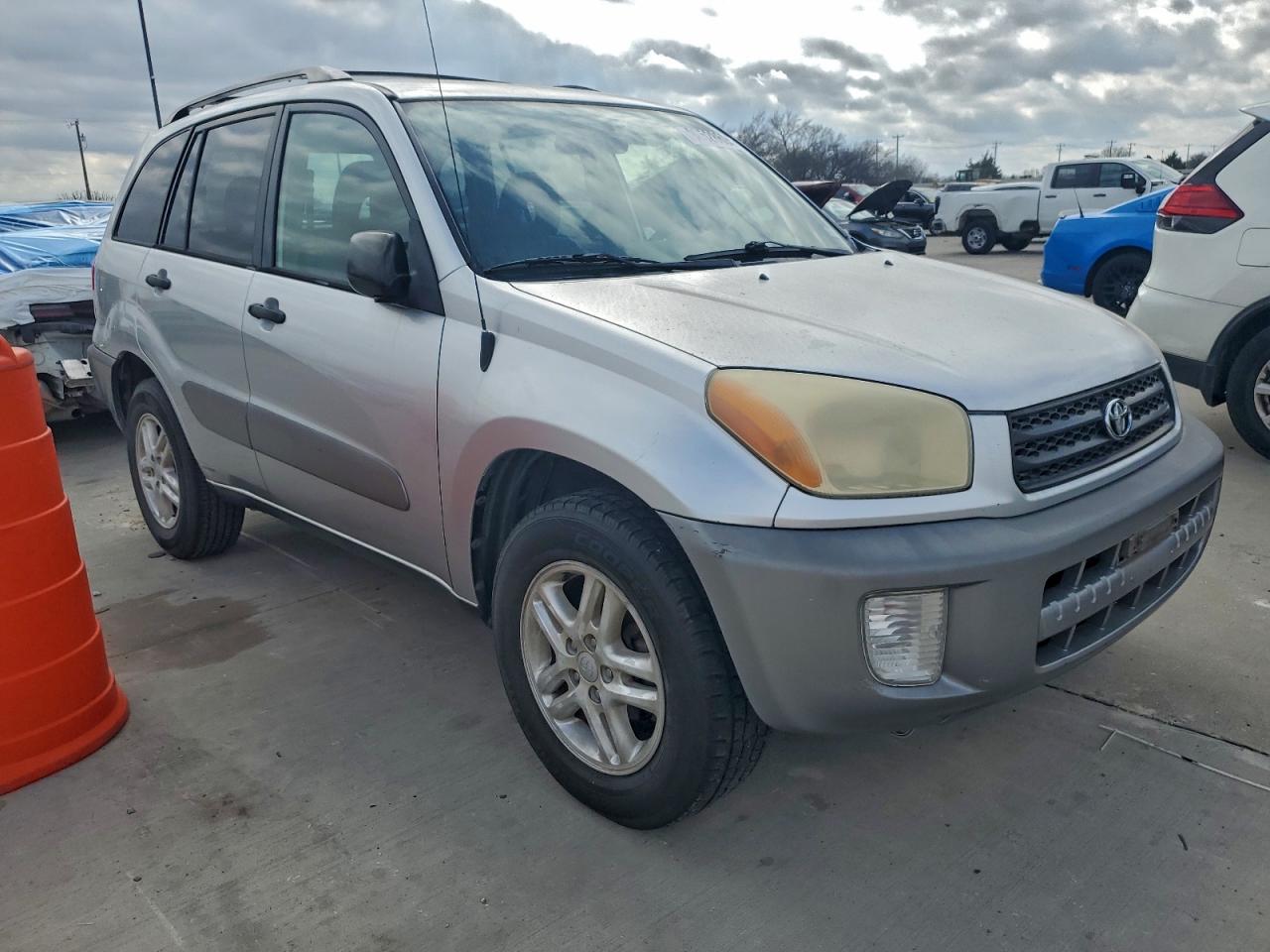 2002 TOYOTA RAV4 photo 10