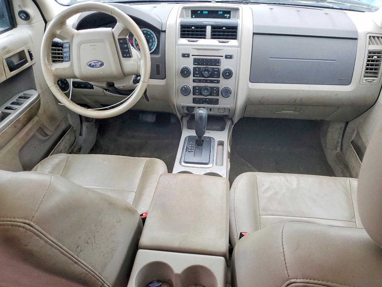 2011 FORD ESCAPE XLT photo 8