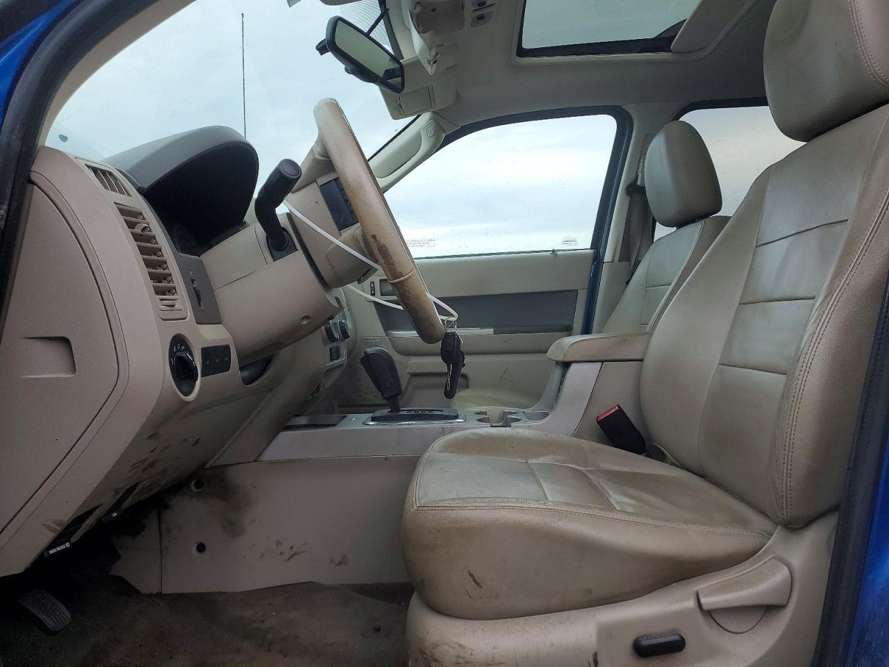 2011 FORD ESCAPE XLT photo 7