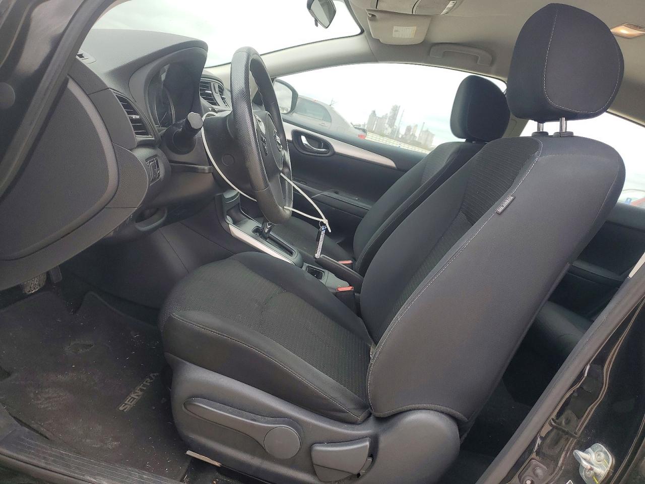 2019 NISSAN SENTRA S photo 7