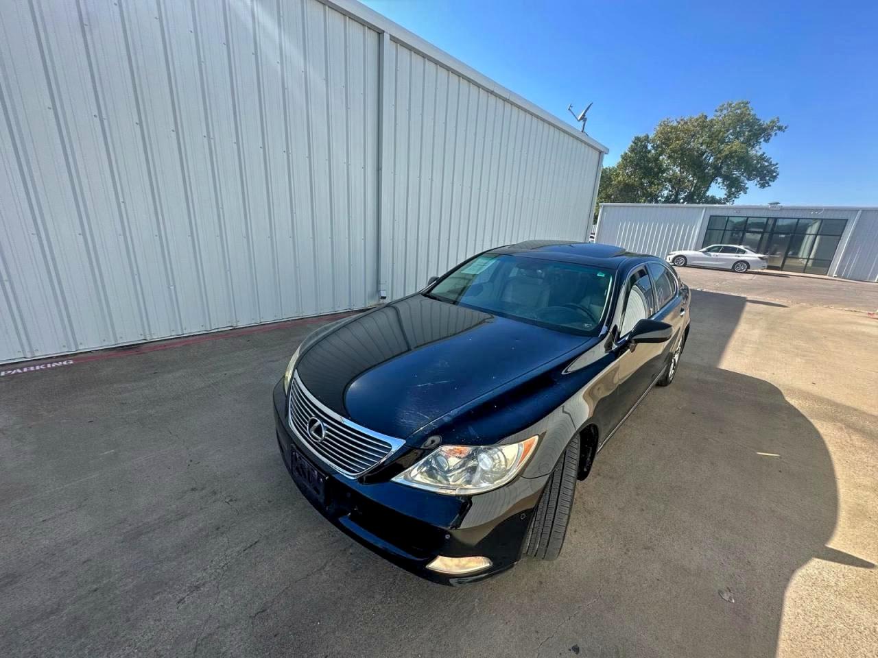2009 LEXUS LS 460 photo 2
