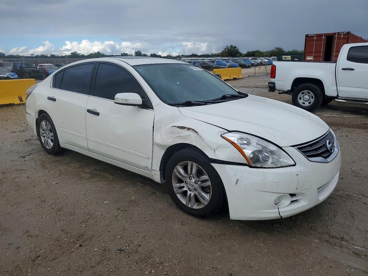 2012 NISSAN ALTIMA BASE photo 4