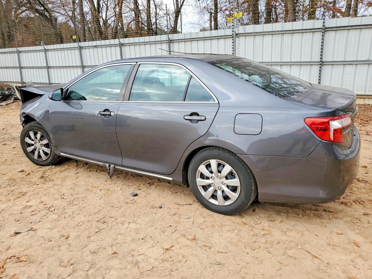 2012 TOYOTA CAMRY BASE photo 4