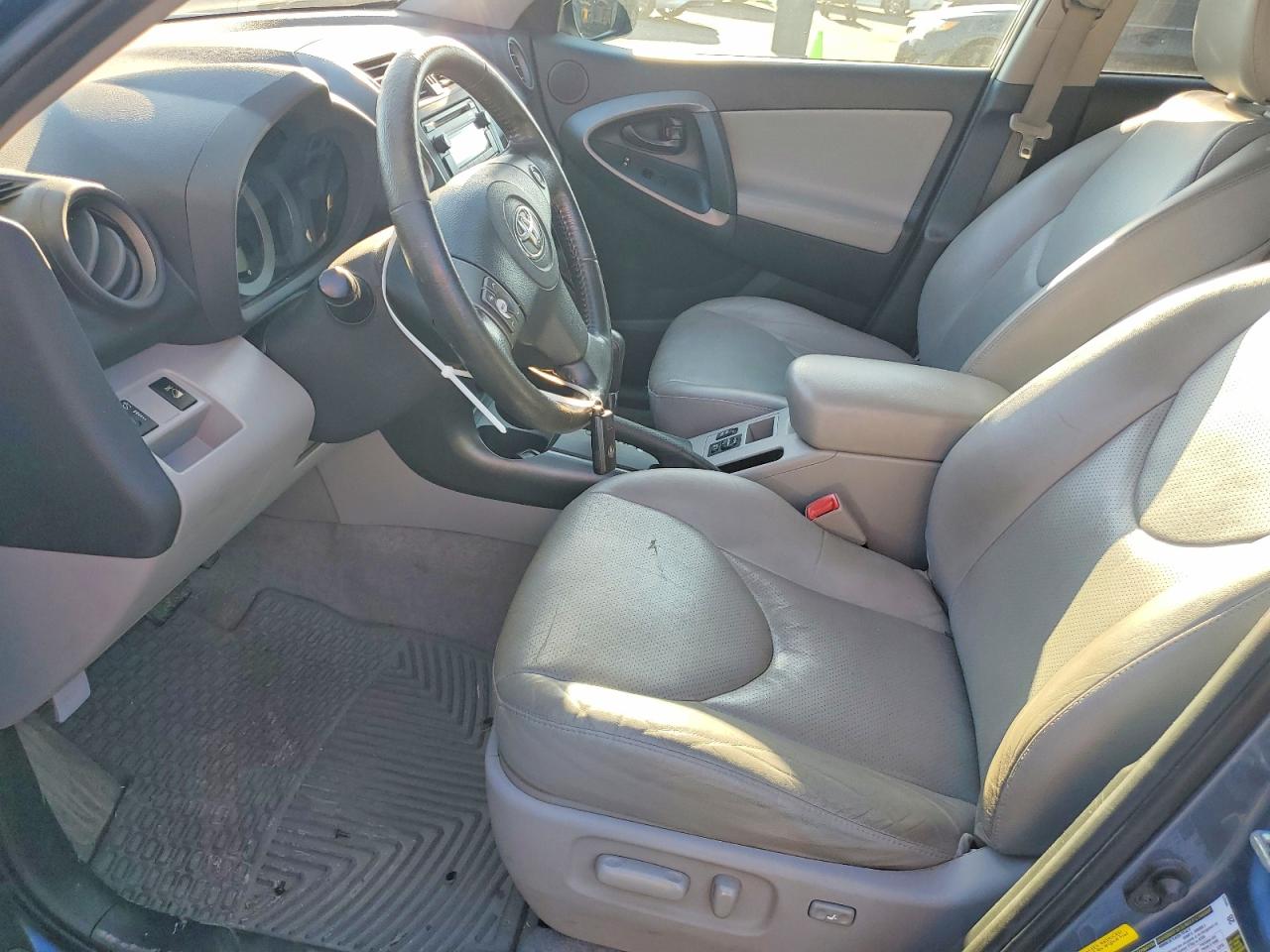 2012 TOYOTA RAV4 LIMITED photo 7