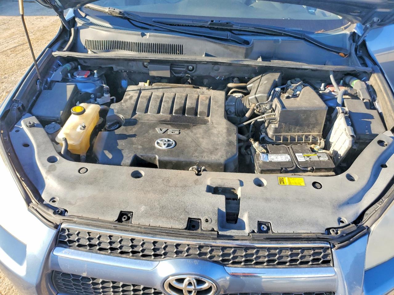2012 TOYOTA RAV4 LIMITED photo 11