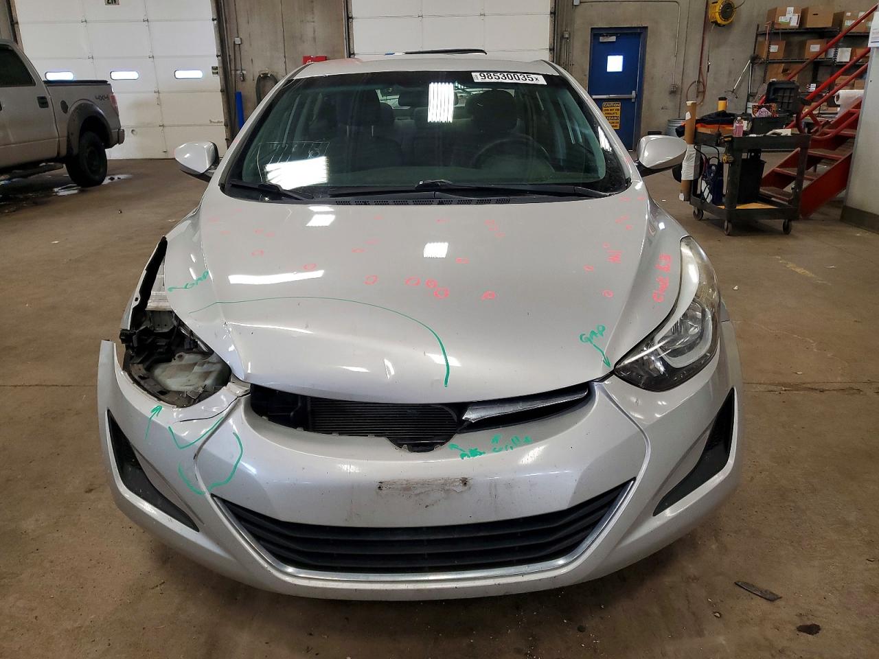2016 HYUNDAI ELANTRA SE photo 5