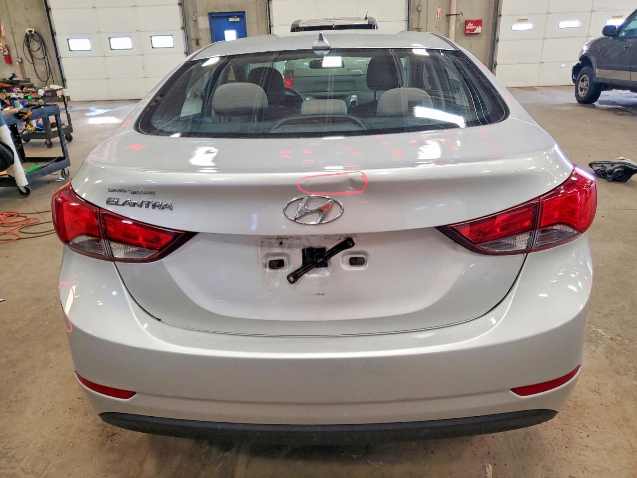 2016 HYUNDAI ELANTRA SE photo 6