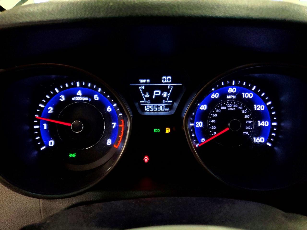 2016 HYUNDAI ELANTRA SE photo 9