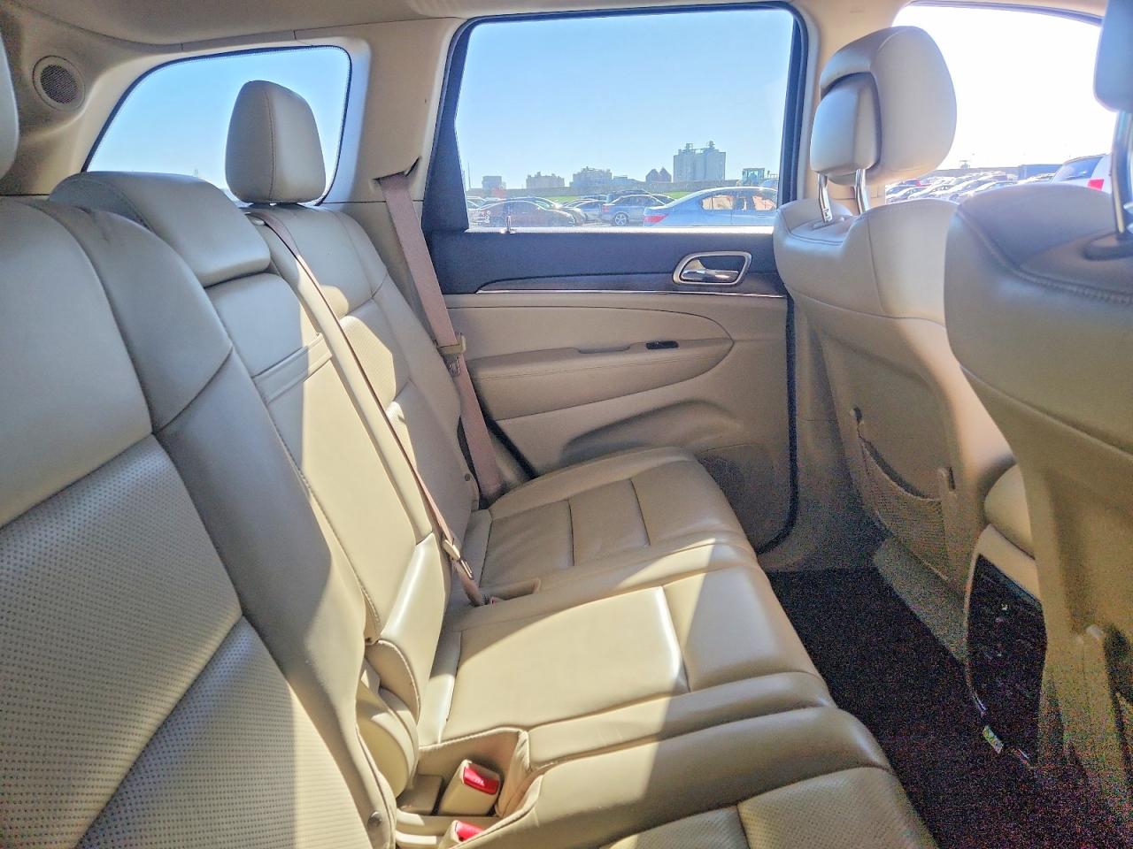 2015 JEEP GRAND CHEROKEE LIMITED photo 31