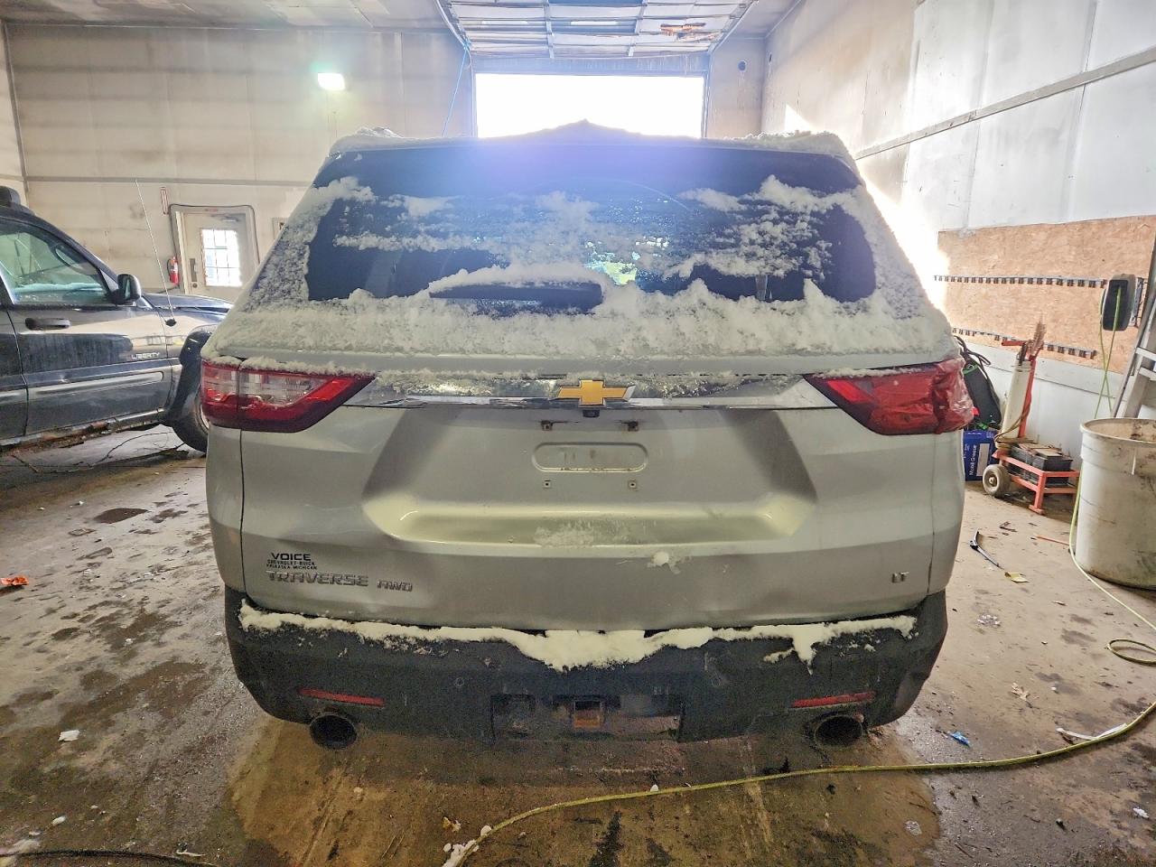 2020 CHEVROLET TRAVERSE LT photo 6