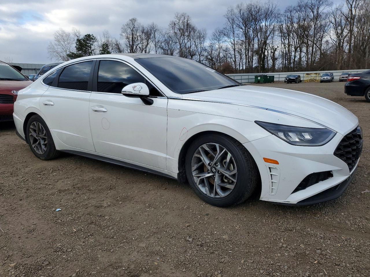 2020 HYUNDAI SONATA SEL photo 4
