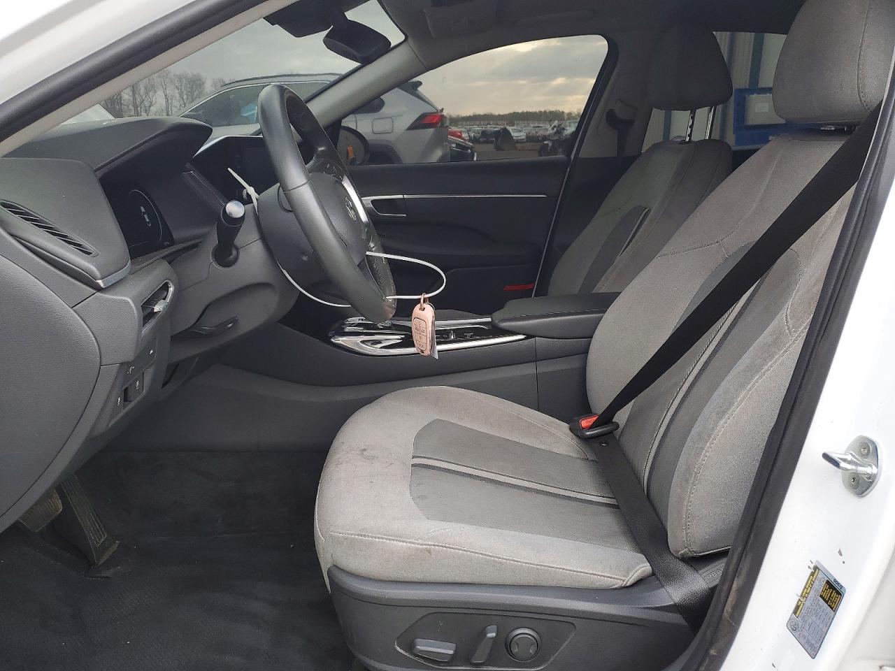 2020 HYUNDAI SONATA SEL photo 7