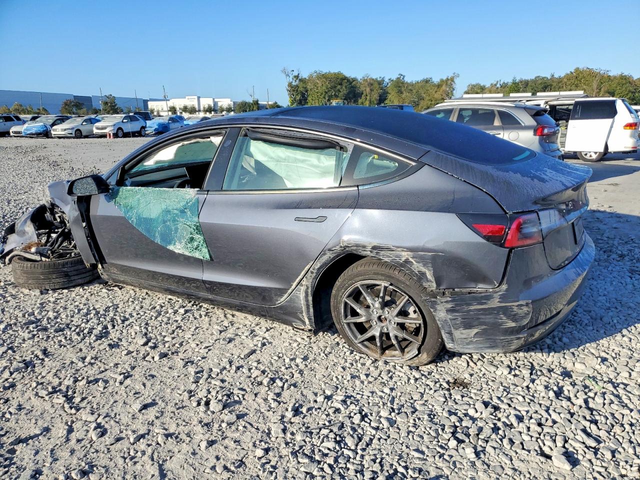2022 TESLA MODEL 3 photo 2