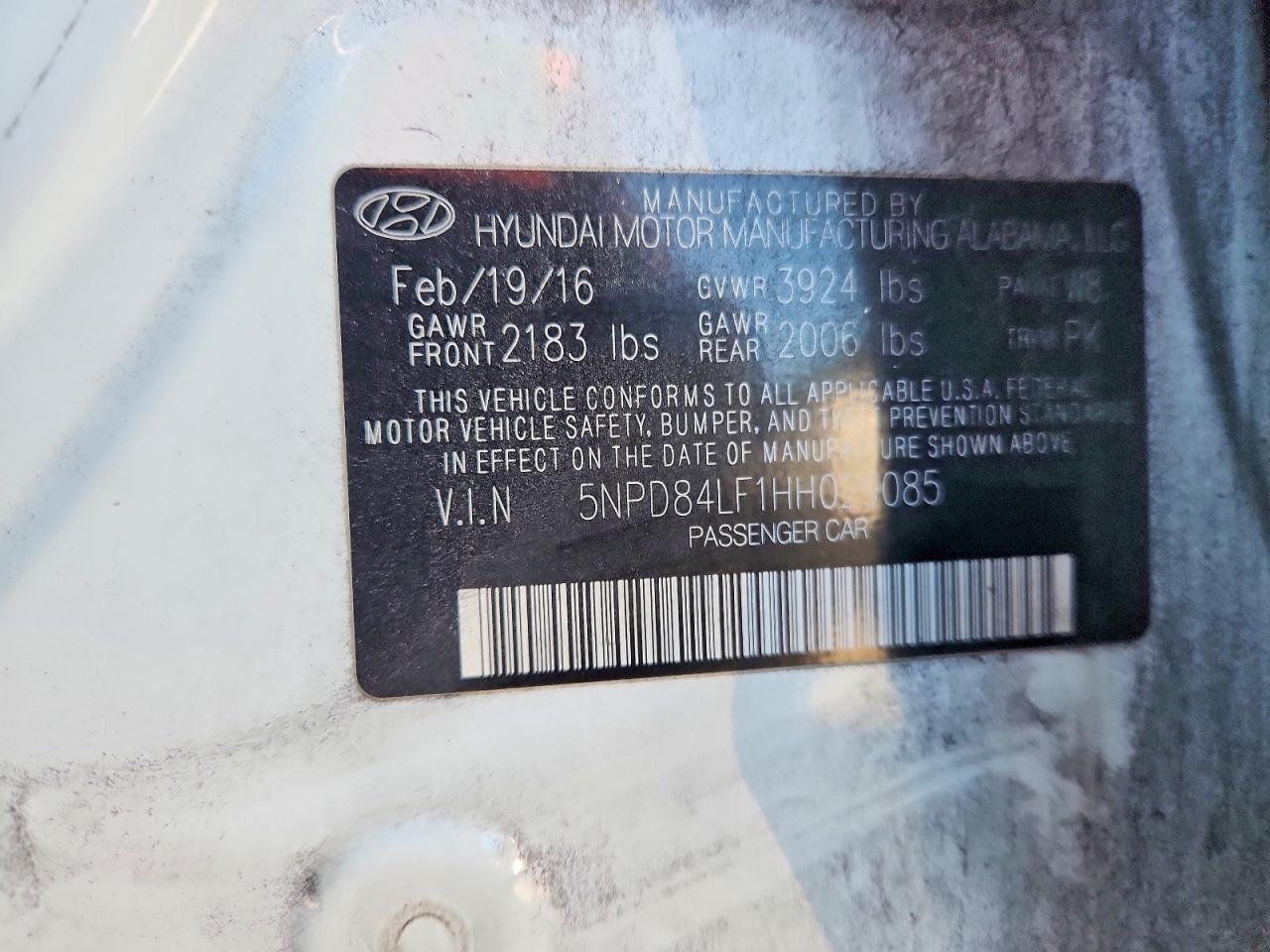 2017 HYUNDAI ELANTRA photo 12