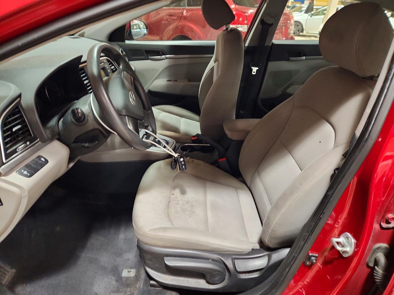 2017 HYUNDAI ELANTRA SE photo 7
