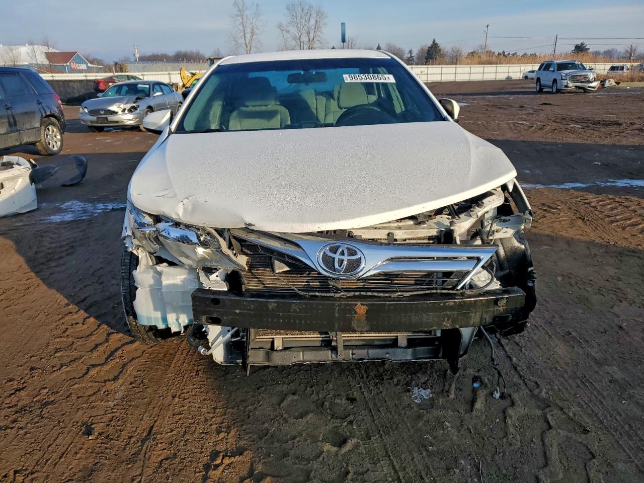 2013 TOYOTA CAMRY L photo 5