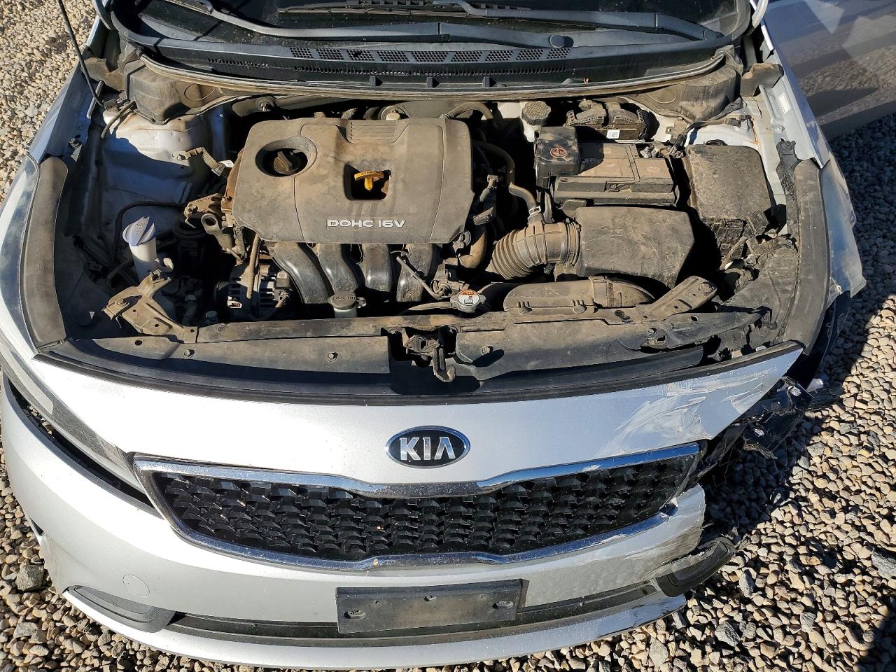2017 KIA FORTE LX photo 41