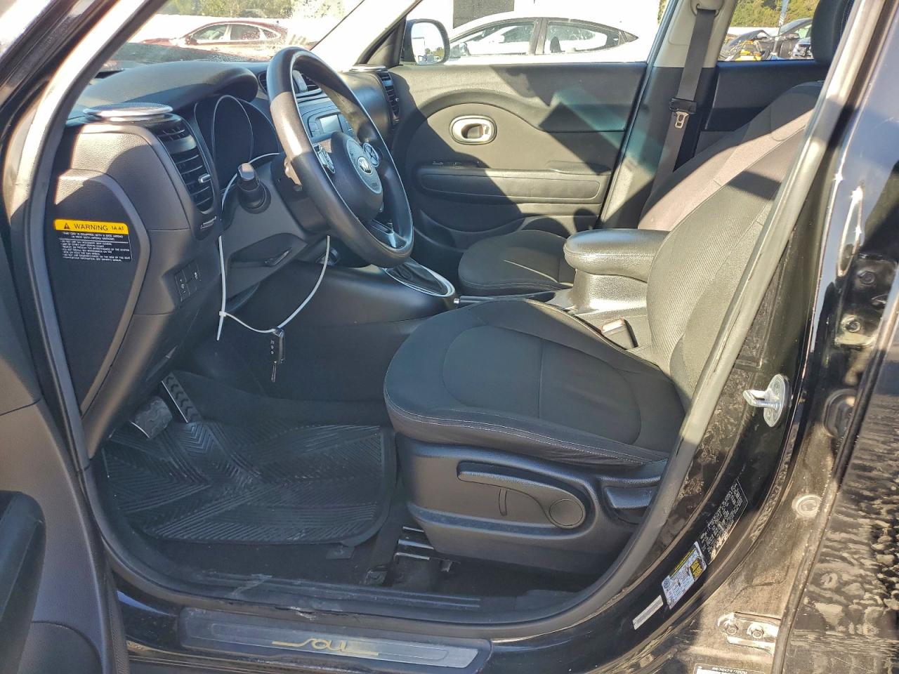 2014 KIA SOUL photo 7
