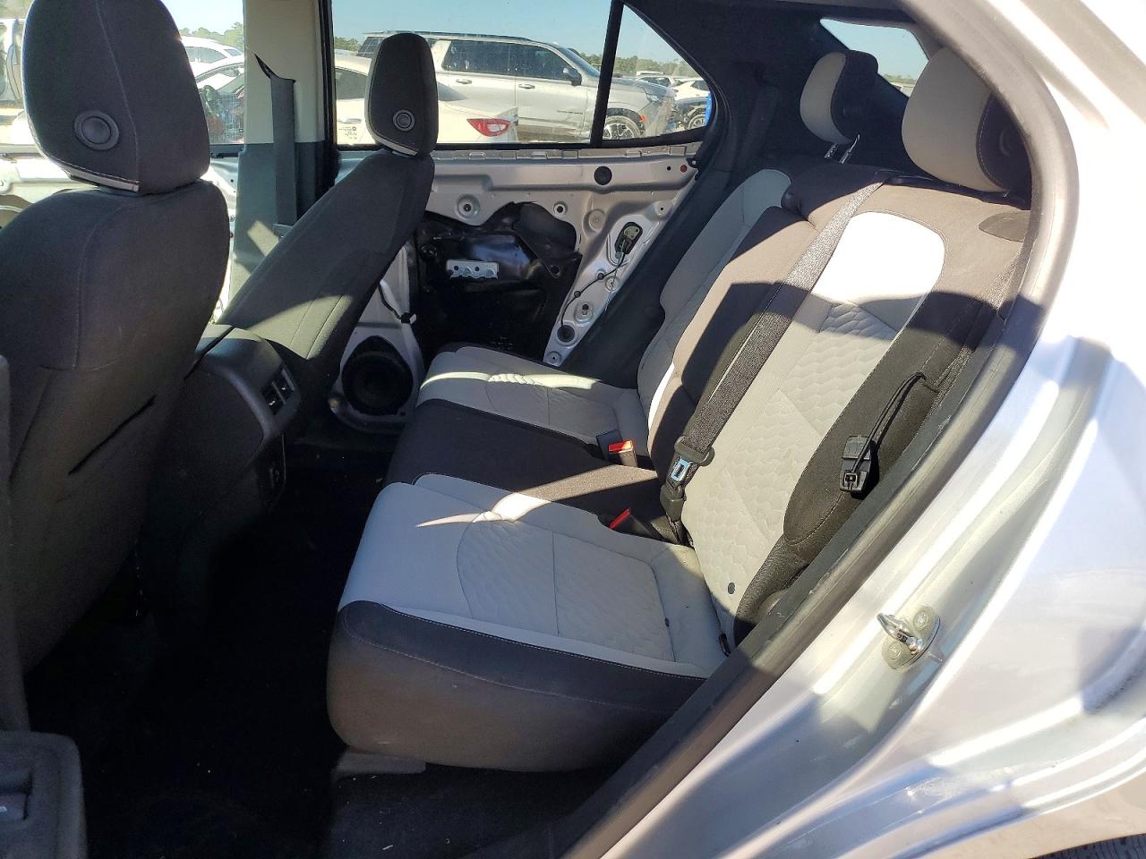 2019 CHEVROLET EQUINOX LS photo 11
