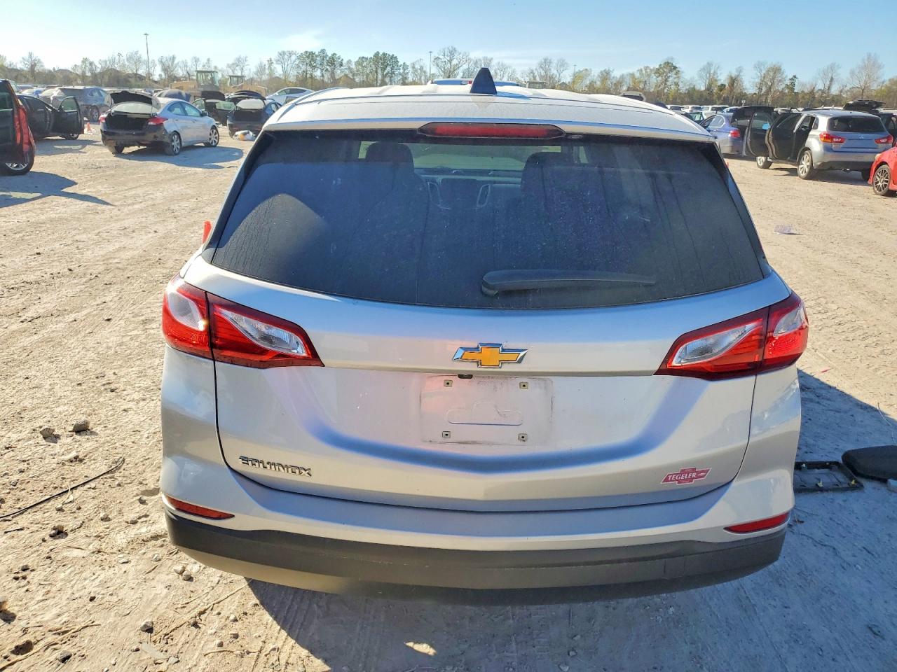 2019 CHEVROLET EQUINOX LS photo 6