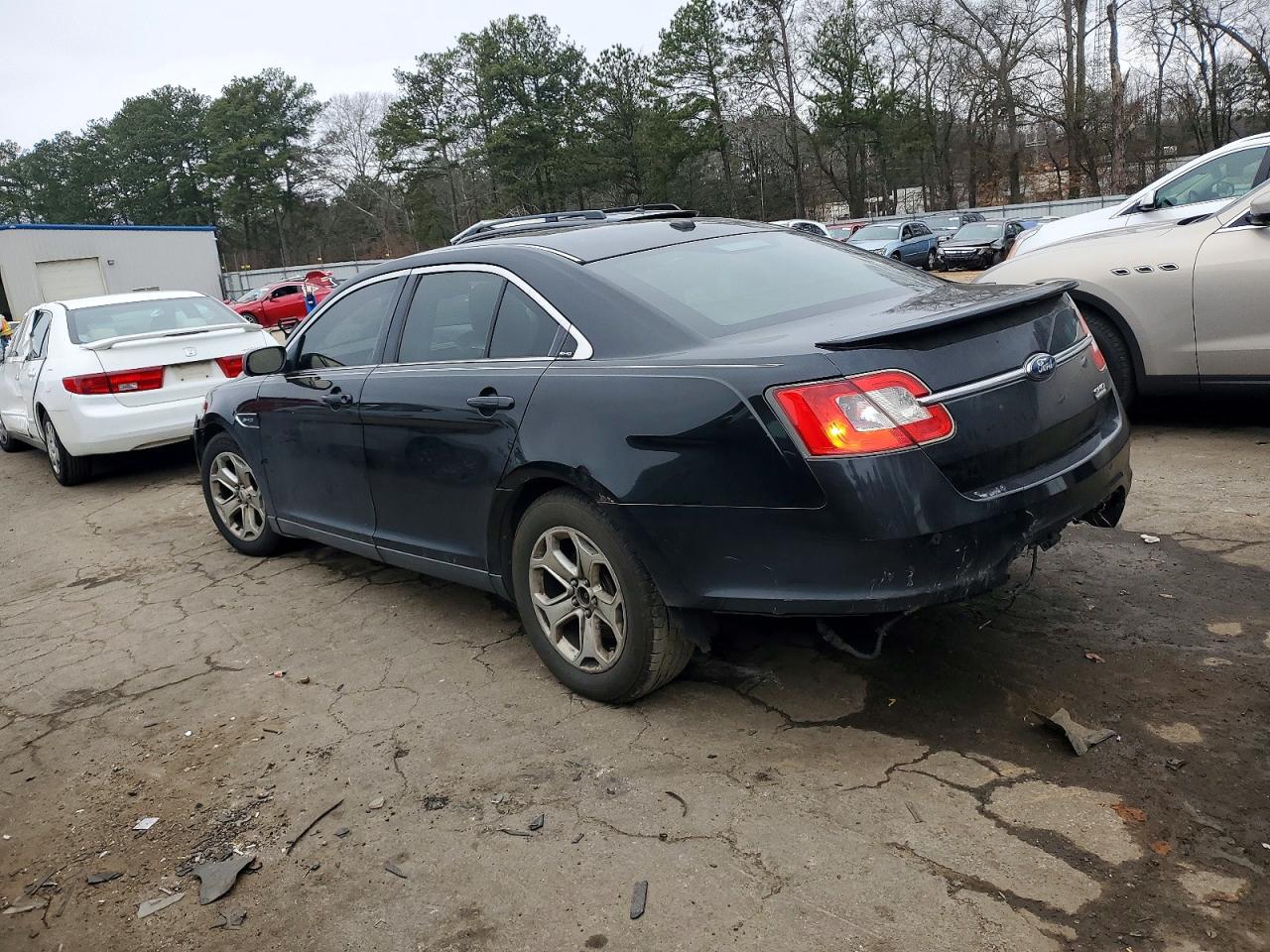 2010 FORD TAURUS SHO photo 3