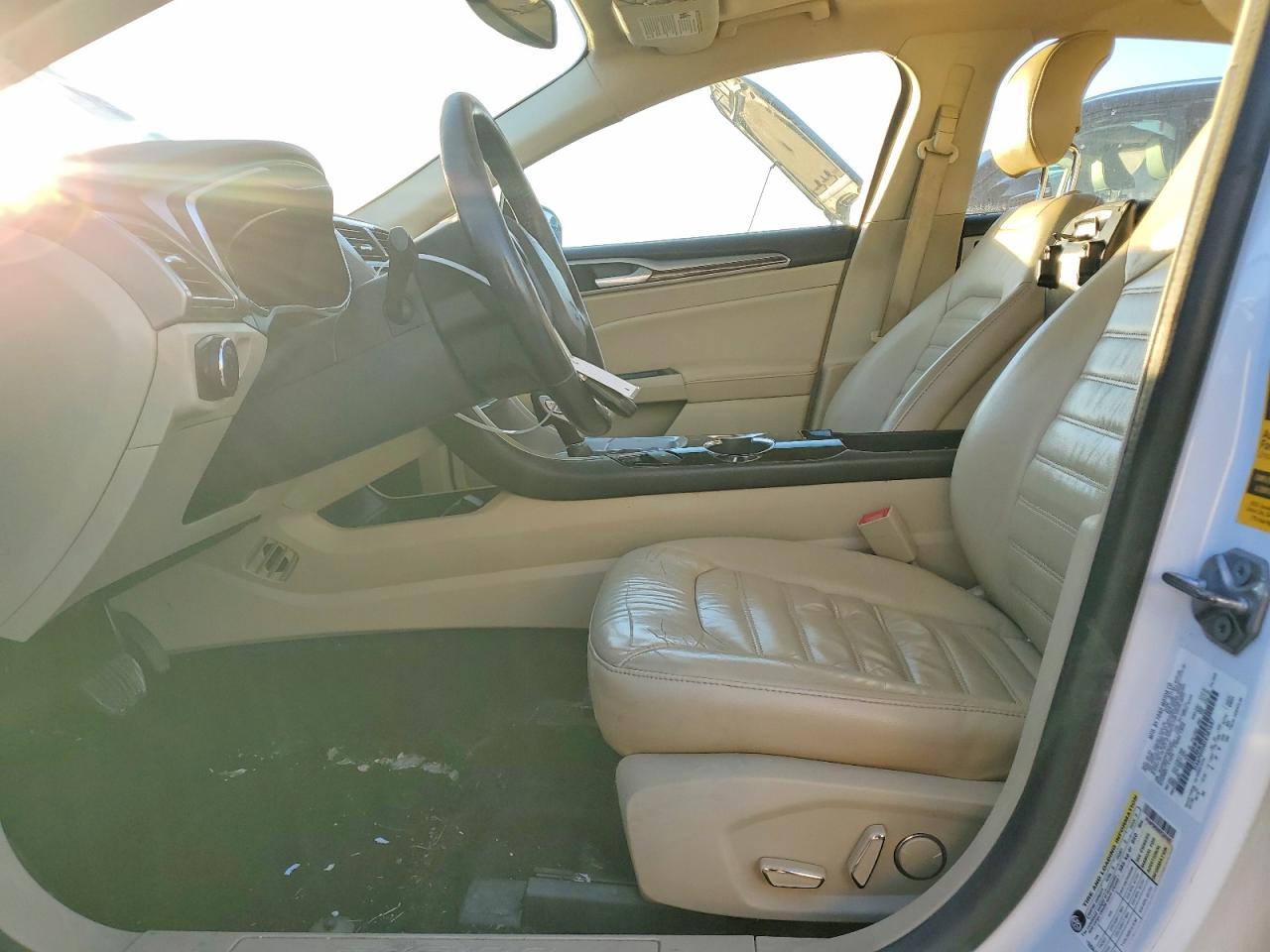2014 FORD FUSION SE photo 7