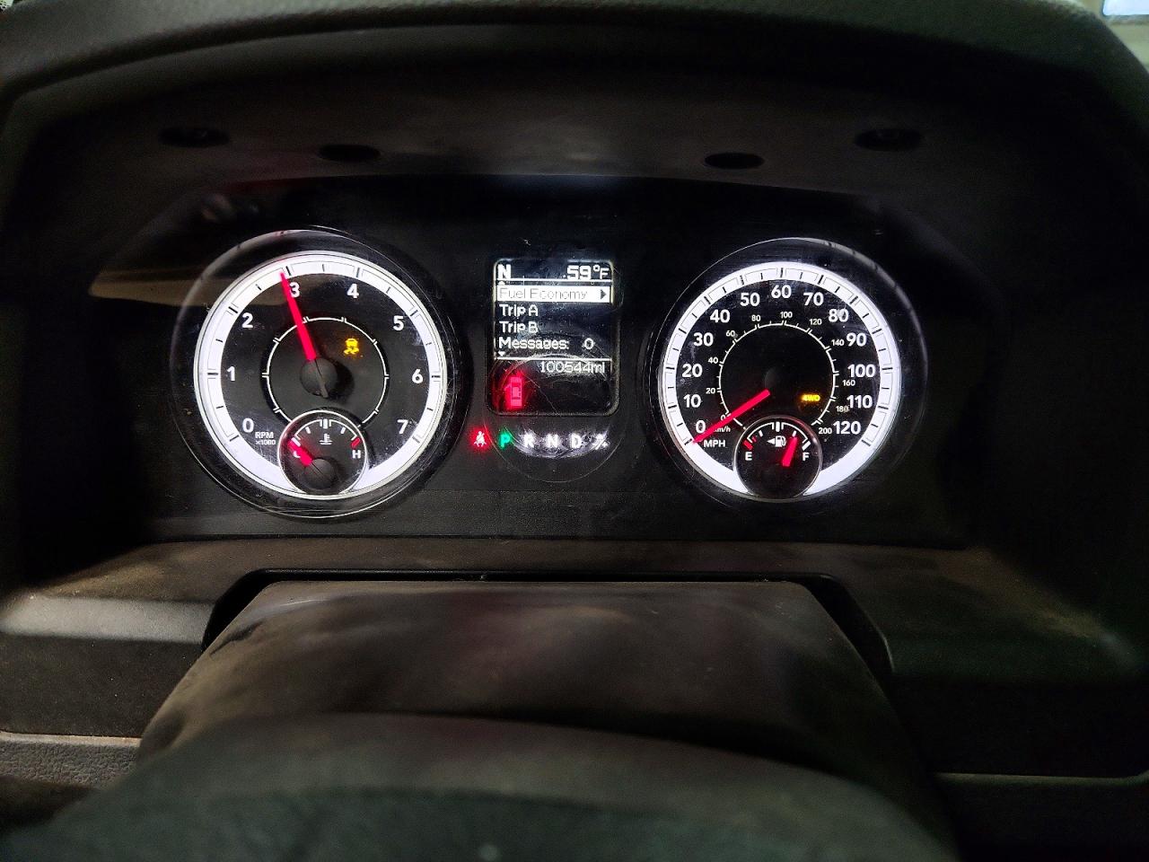 2016 RAM 1500 ST photo 9