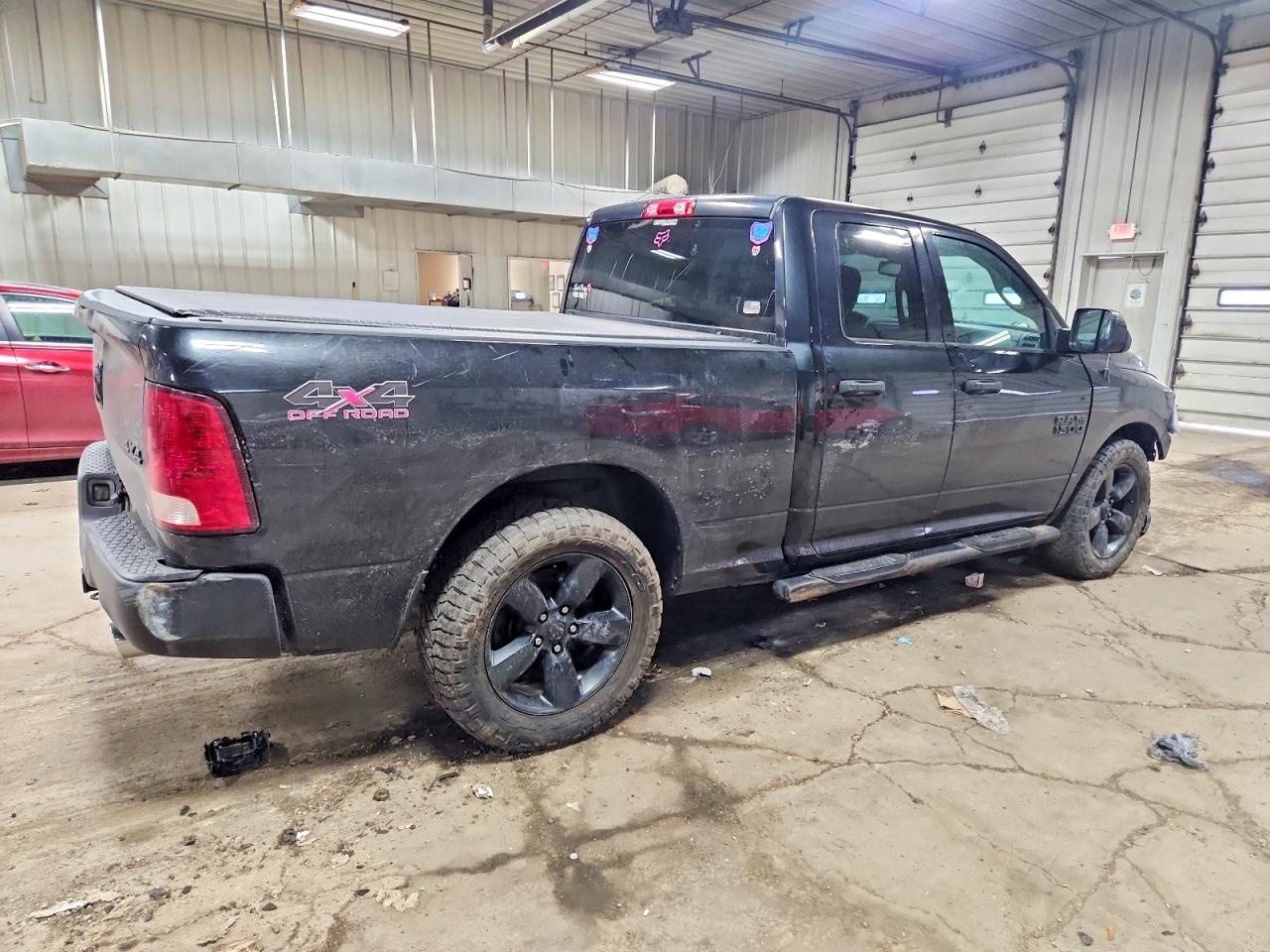 2016 RAM 1500 ST photo 3