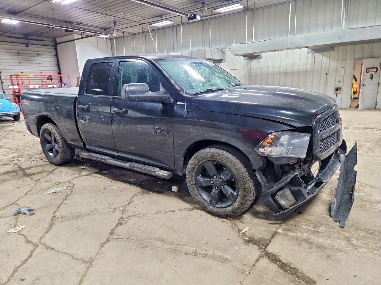 2016 RAM 1500 ST photo 4