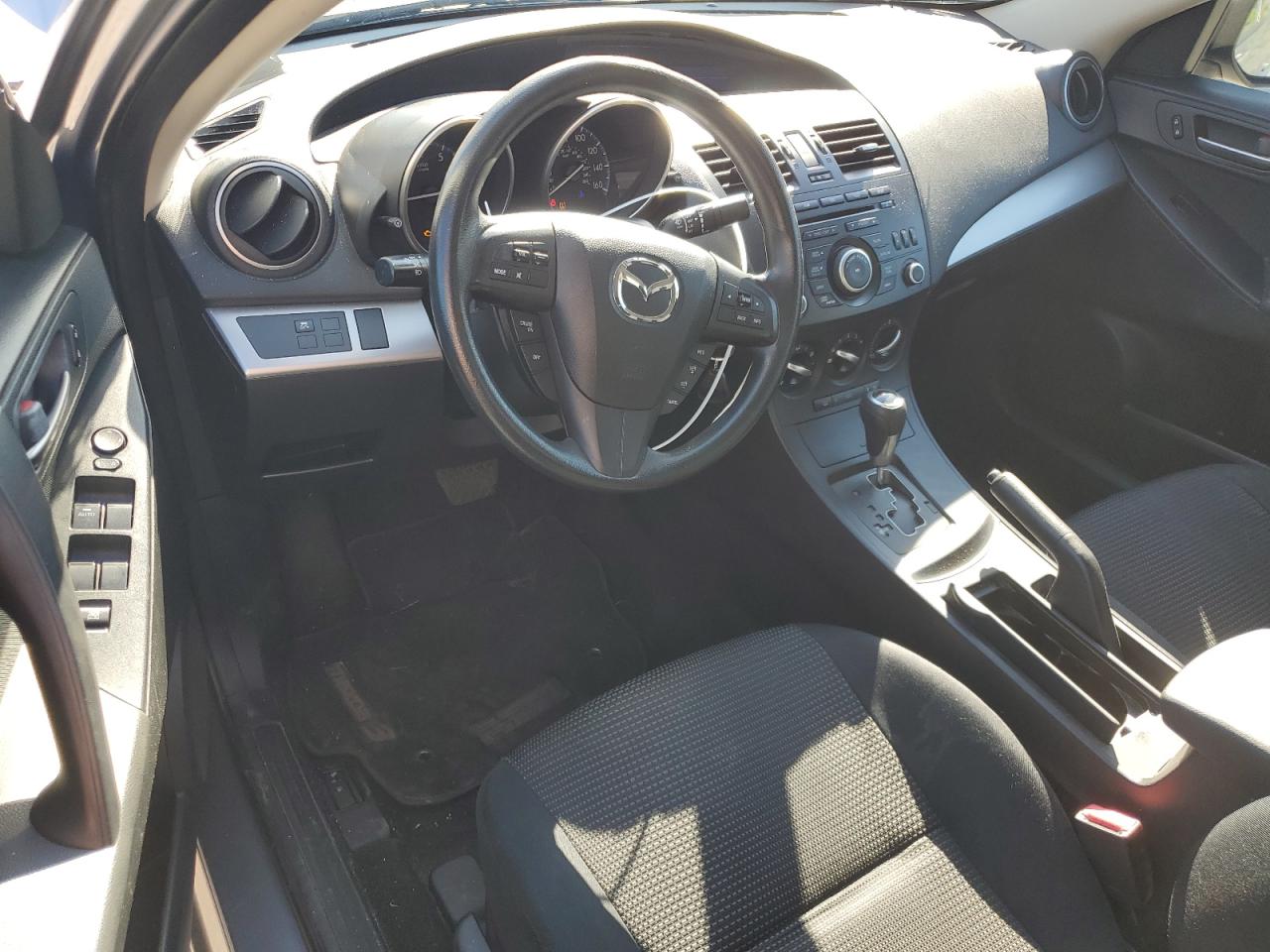 2013 MAZDA 3 I photo 8