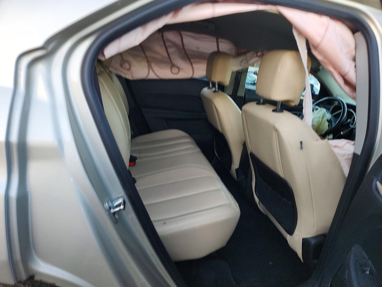 2015 CHEVROLET EQUINOX LT photo 11