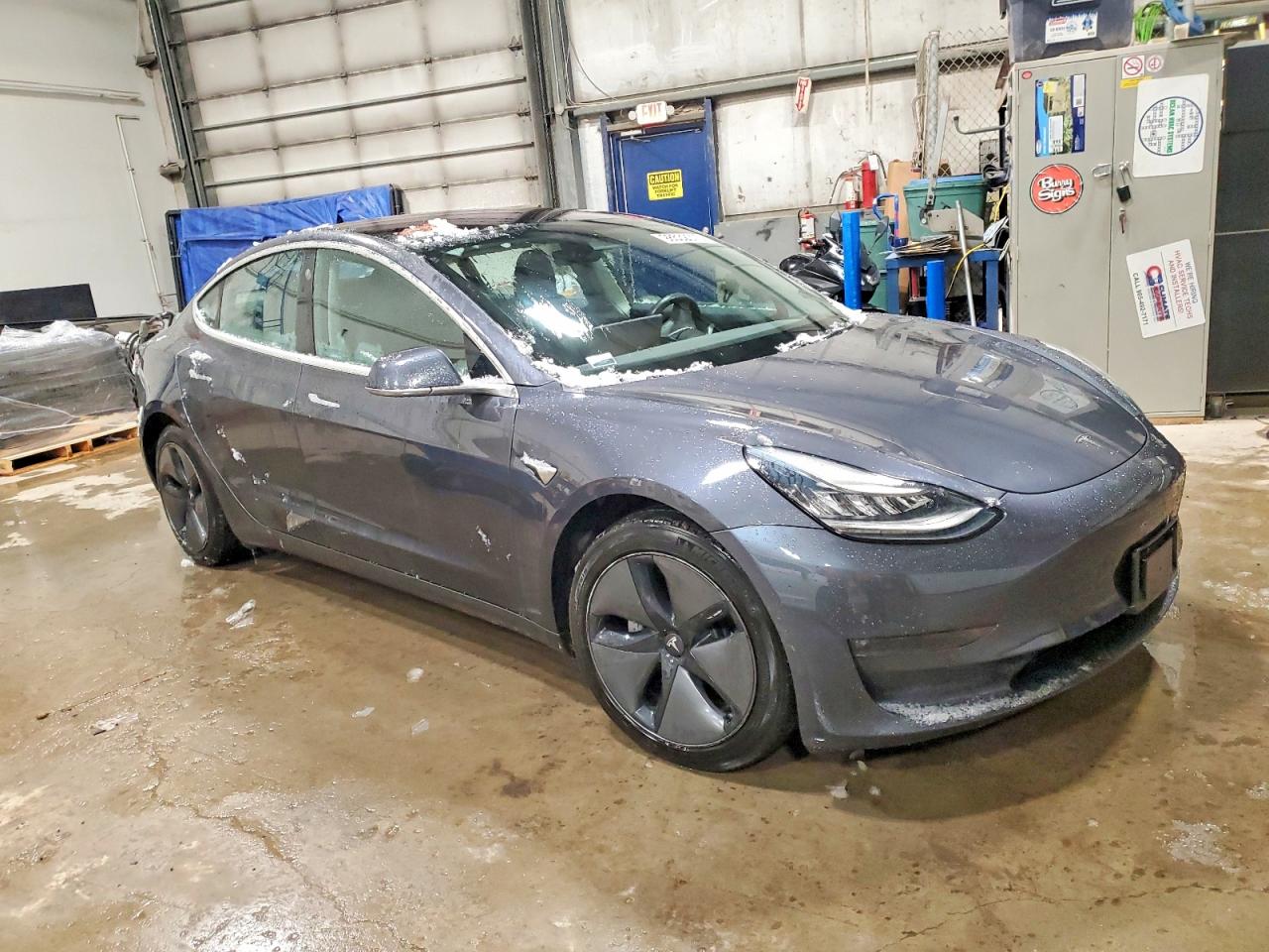 2018 TESLA MODEL 3 photo 4