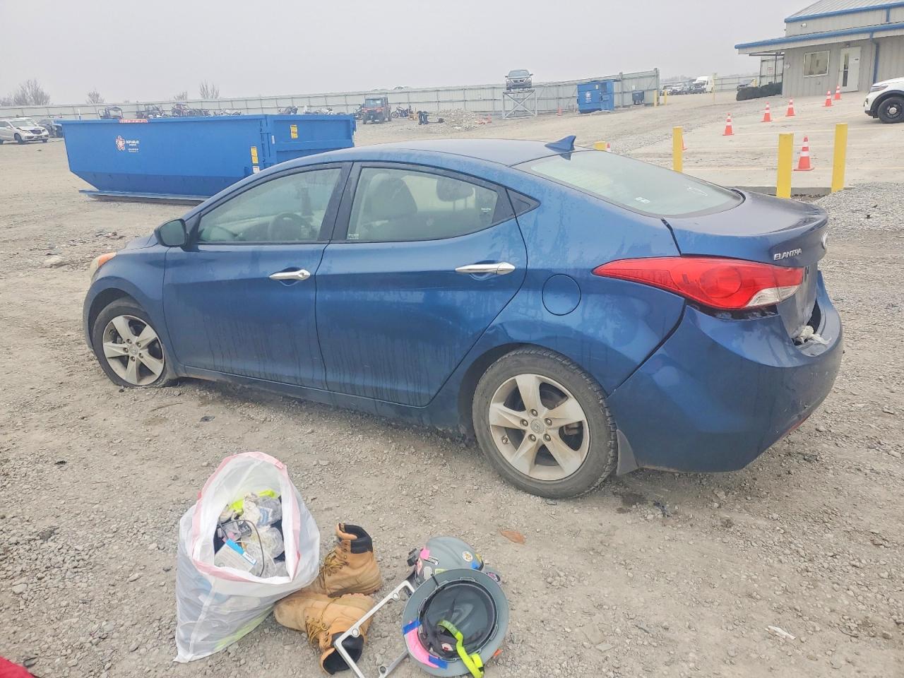 2013 HYUNDAI ELANTRA GLS photo 2