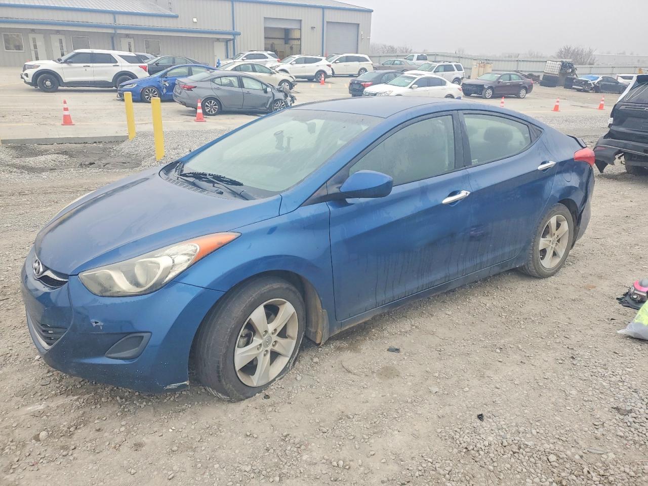 2013 HYUNDAI ELANTRA