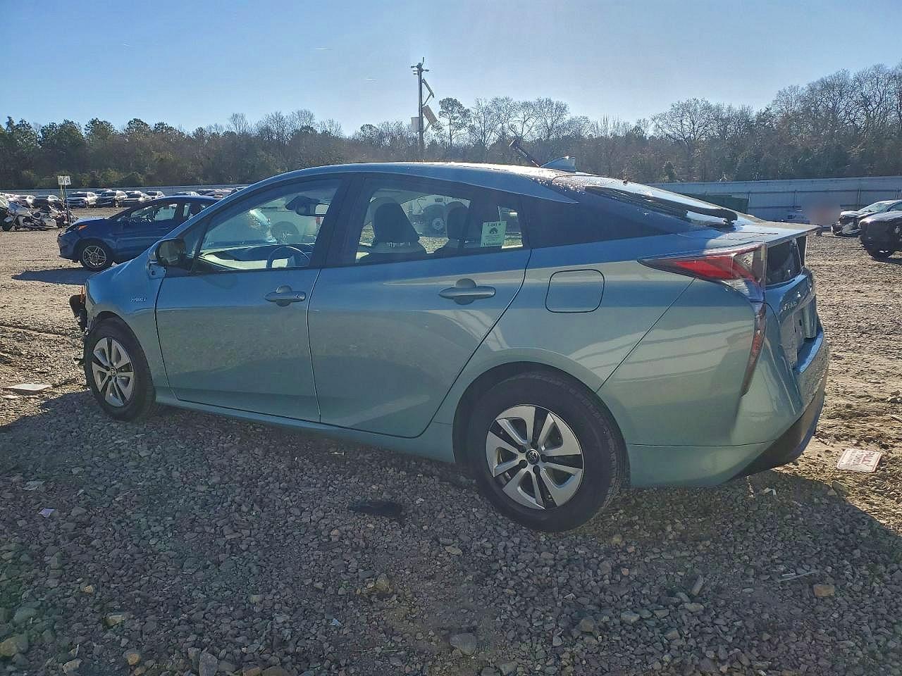 2016 TOYOTA PRIUS photo 2