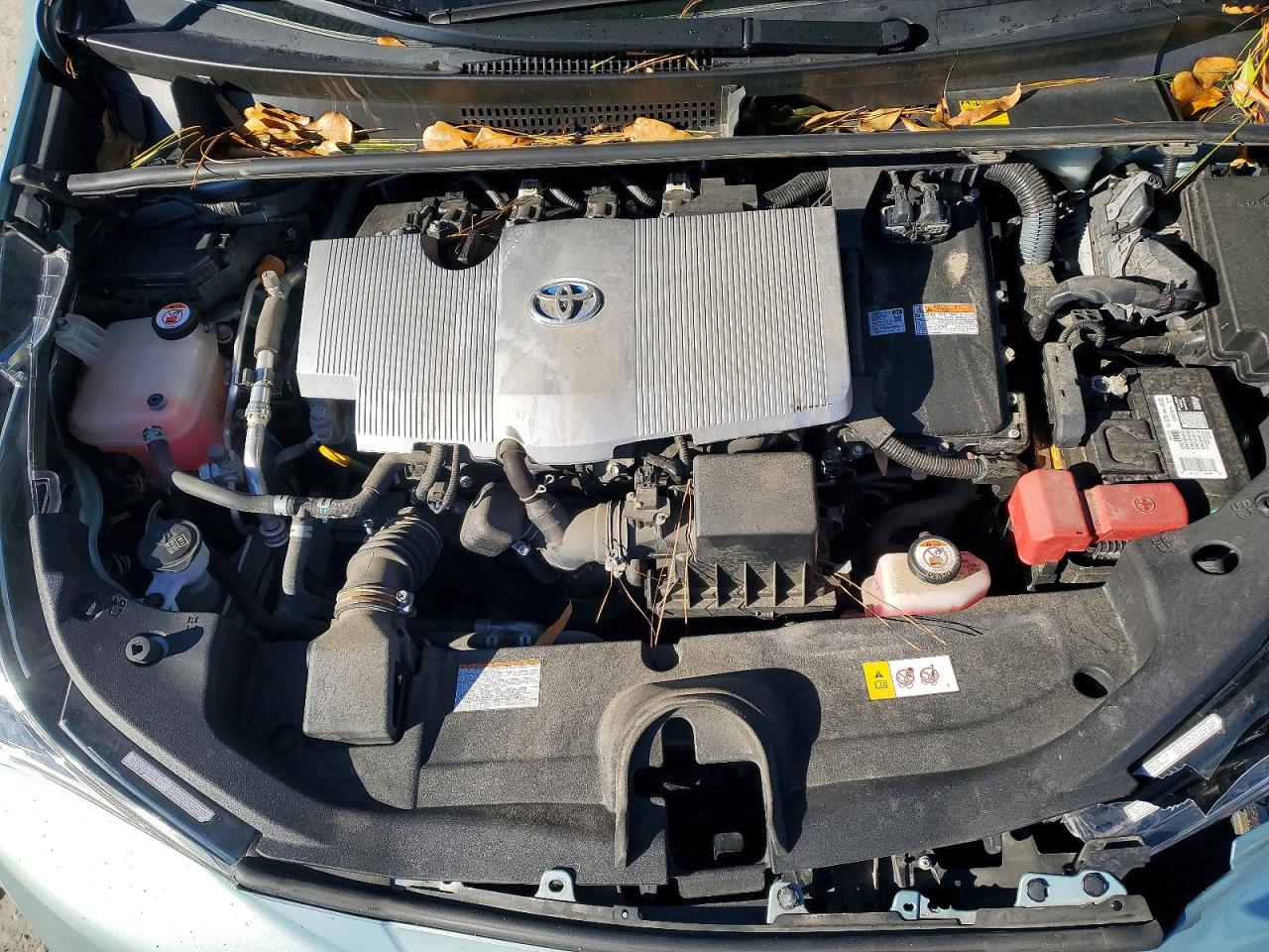 2016 TOYOTA PRIUS photo 11