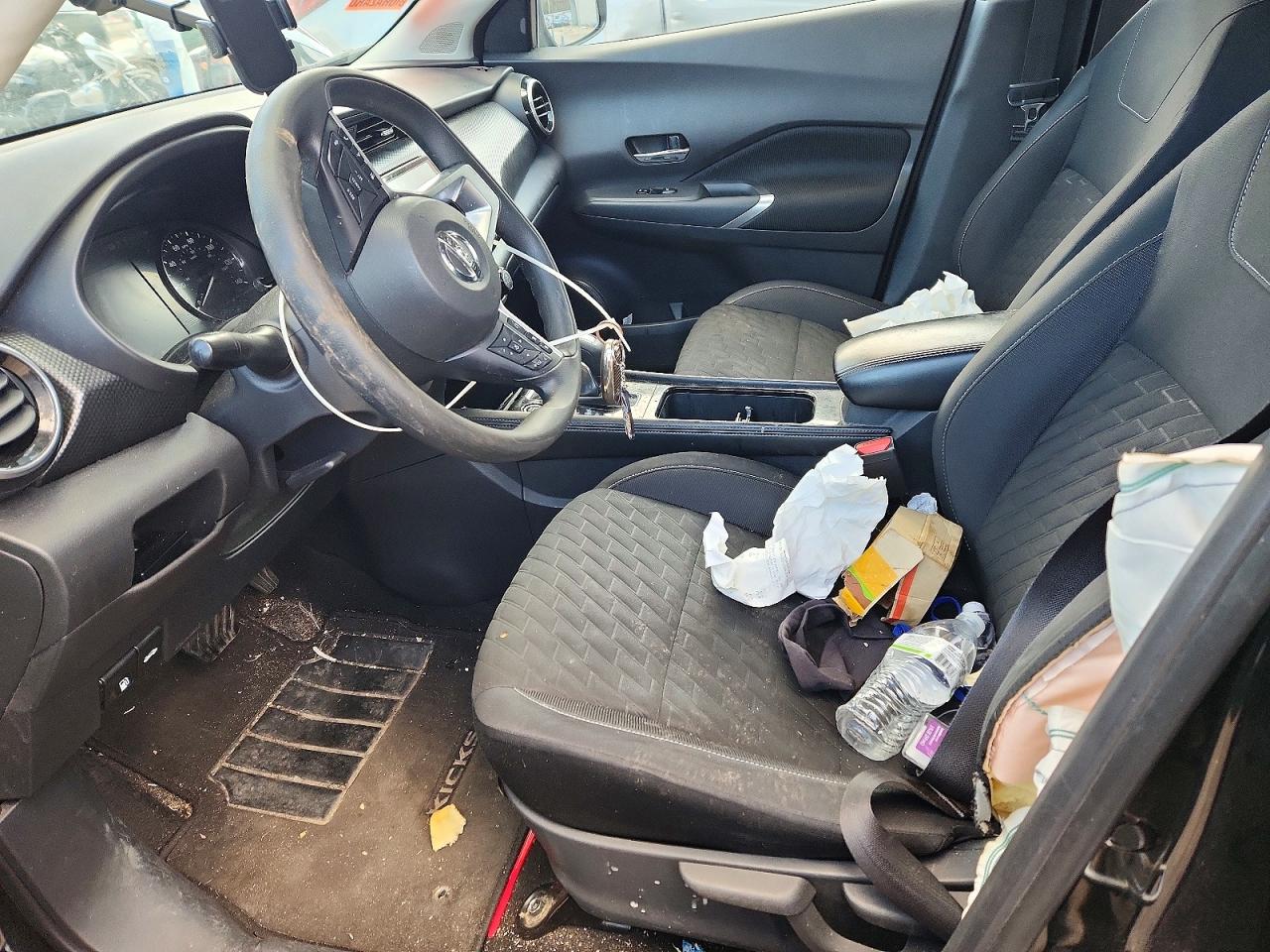 2021 NISSAN KICKS SV photo 13