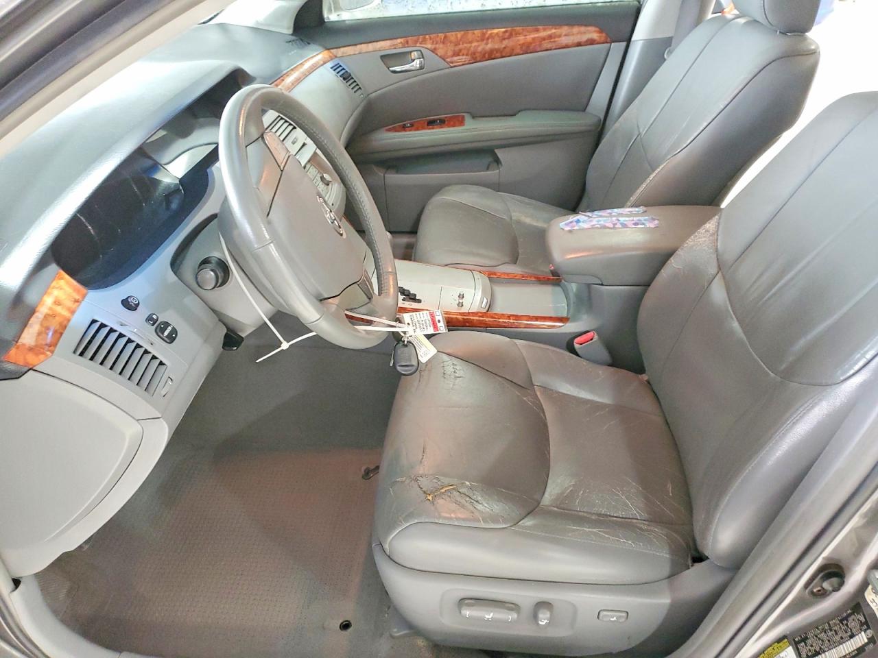 2006 TOYOTA AVALON XL photo 7