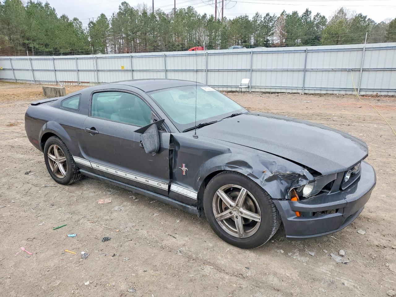 2007 FORD MUSTANG photo 4