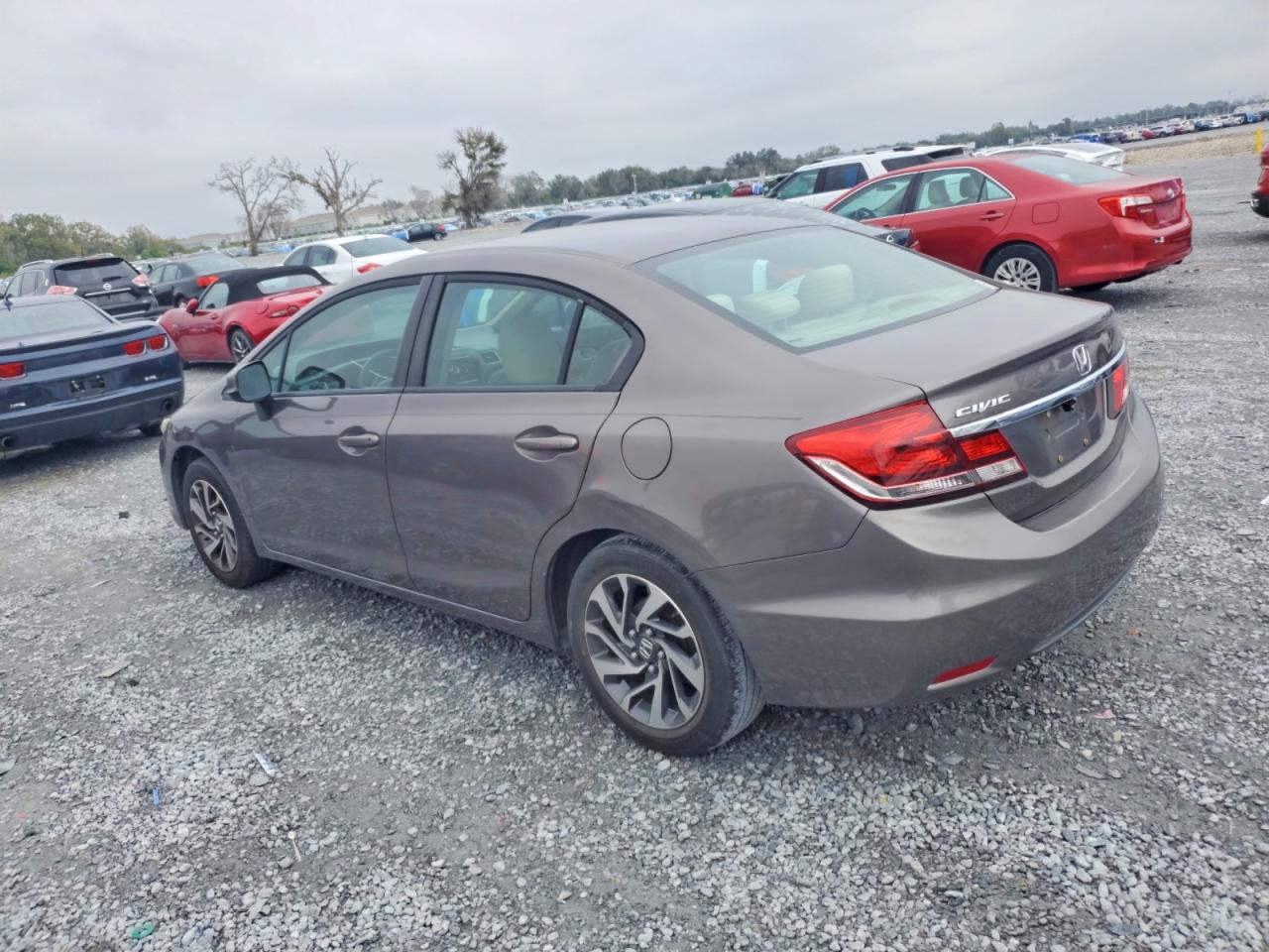 2013 HONDA CIVIC LX photo 3