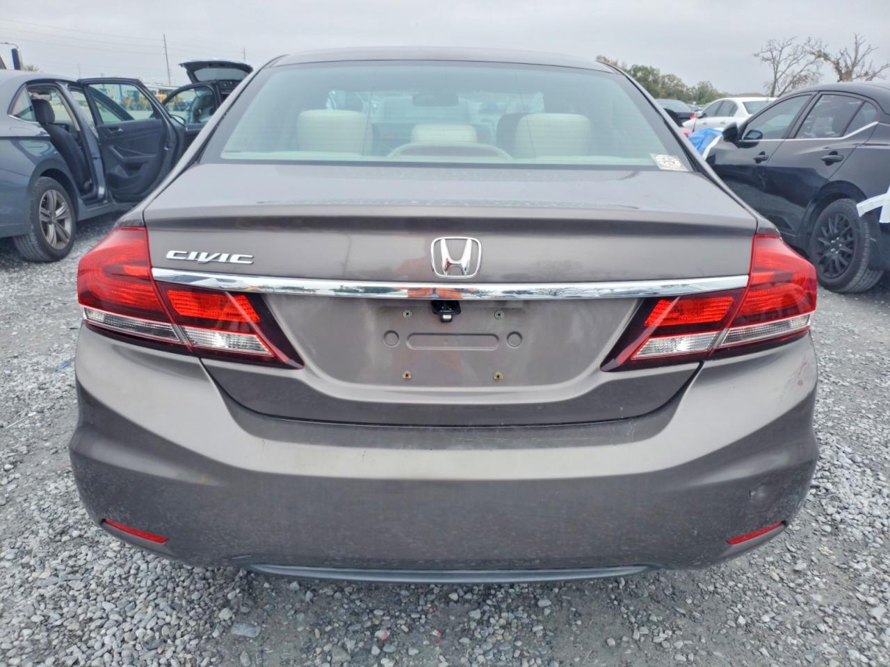 2013 HONDA CIVIC LX photo 11