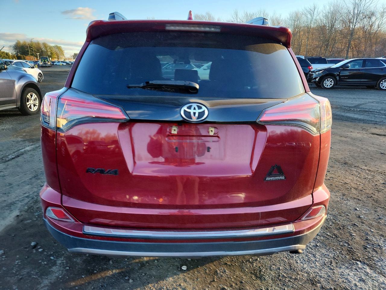 2018 TOYOTA RAV4 ADVENTURE photo 11