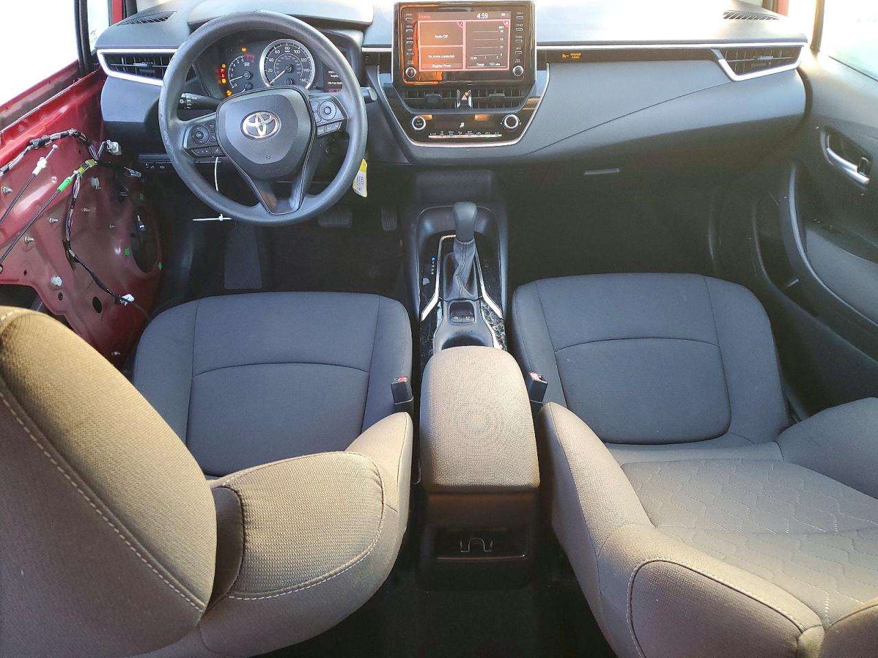 2020 TOYOTA COROLLA LE photo 8